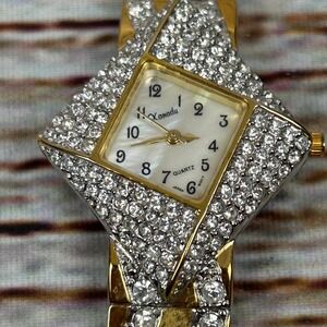 Xanadu‎ Womens Rhombus Crystal Watch Mother of Pearl Dial Gold Tone Japan Movt